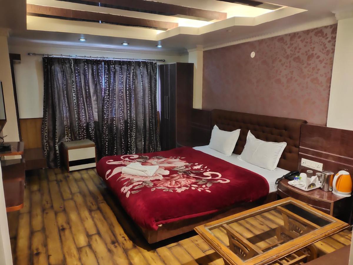 Hotel Berries Гангток Экстерьер фото